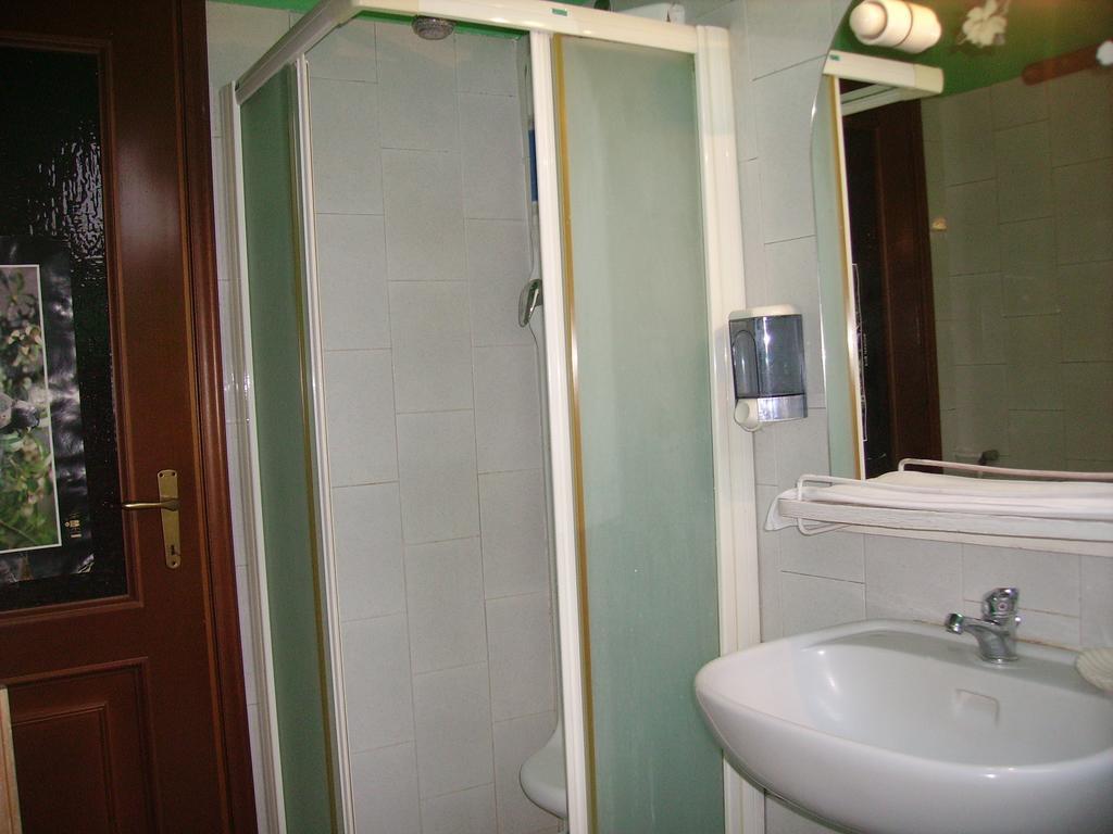 Hotel Star One Milán Habitación foto